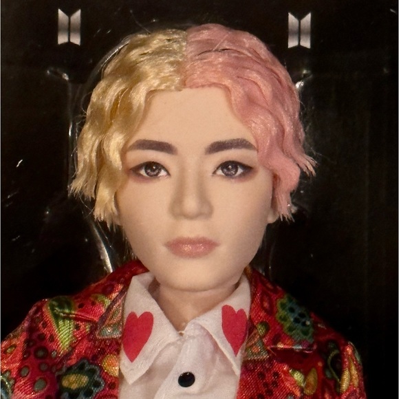 COPY - Mattel BTS Idol 7 Doll Set Suga, Jimin, RM, J-Hope, V ,Jin, Jung Kook 12… - Picture 9 of 9